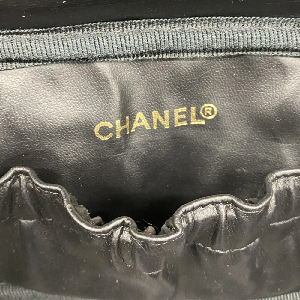 CHANEL Black Caviar Leather Vanity Bag - Picture 5 of 10